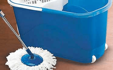 Mops and buckets